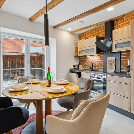 Haus Alte Schmiede 4 Apartment