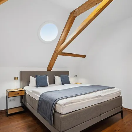 Haus Alte Schmiede 4 Apartamento *